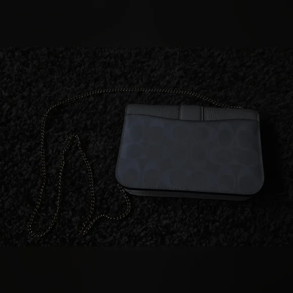 Coach Georgie Shoulder Bag Signature White Cream Light Pink - Picture 9 of 10